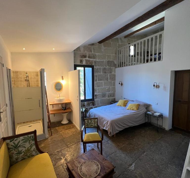 Photo of Others in Le Cailar