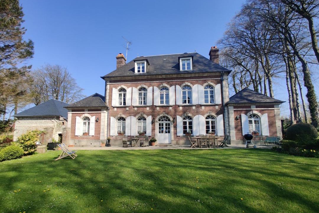 Photo of Buildings in Les Loges