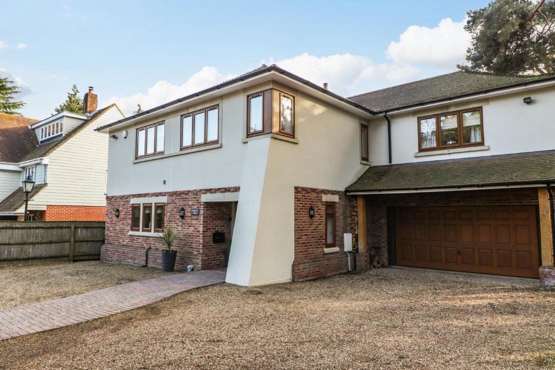 Photo of Others in Broadstone