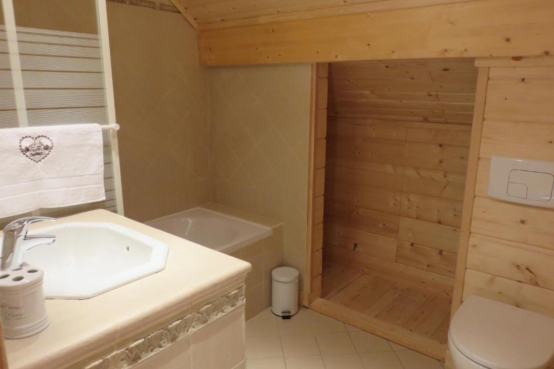 Photo of Bathroom in Allos