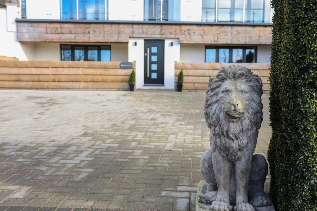 Photo of Others in Bont Newydd