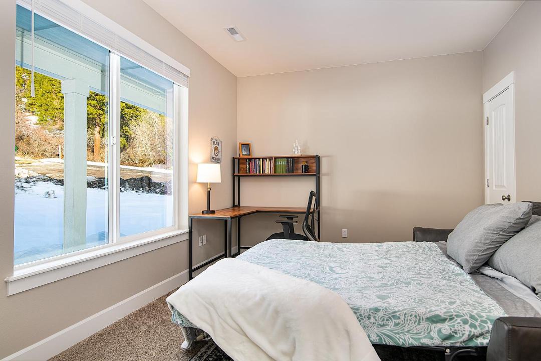 Photo of Bedroom in Leavenworth