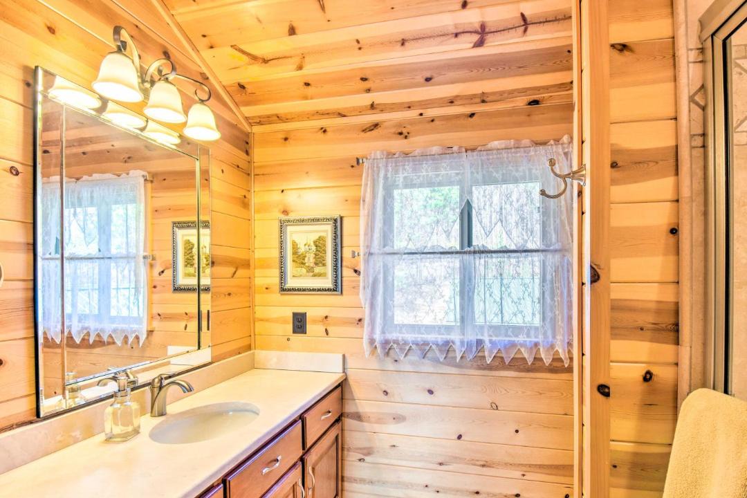 Photo of Others in Whitestone