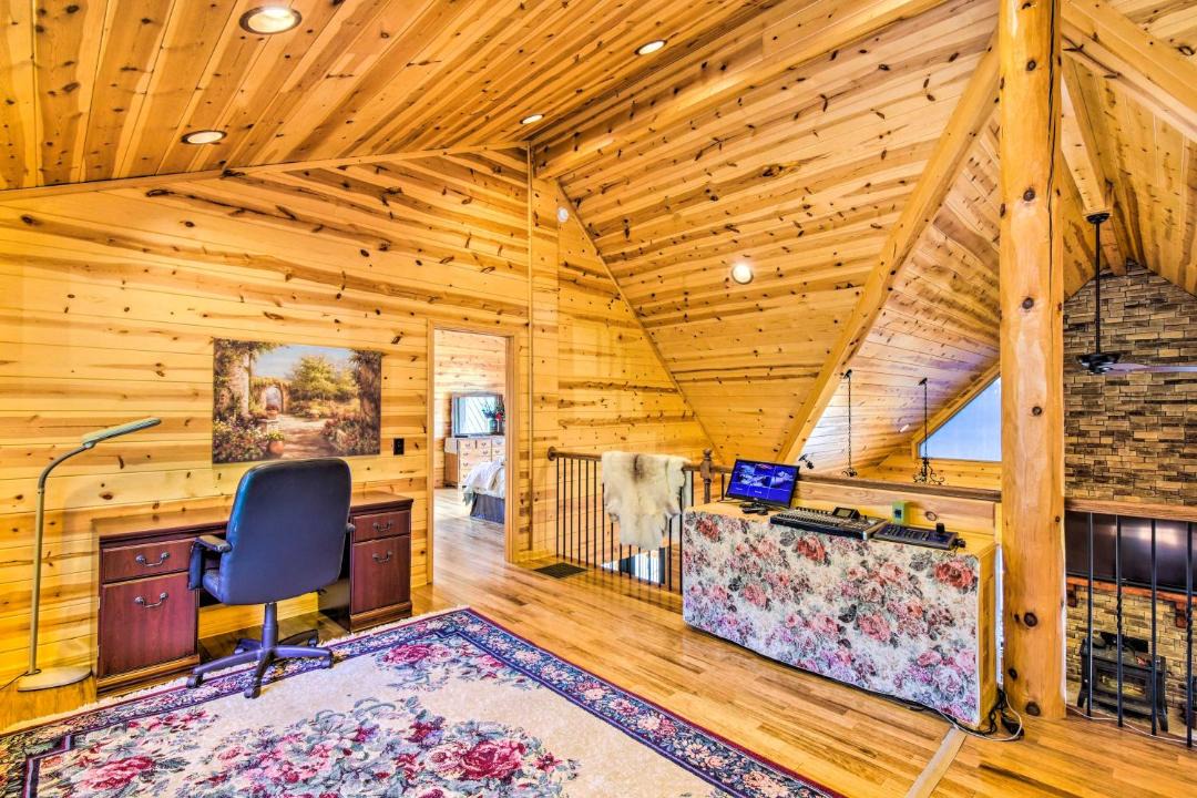 Photo of Others in Whitestone