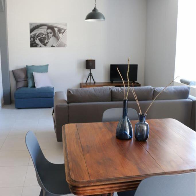 Photo of Livingroom in Courtenay