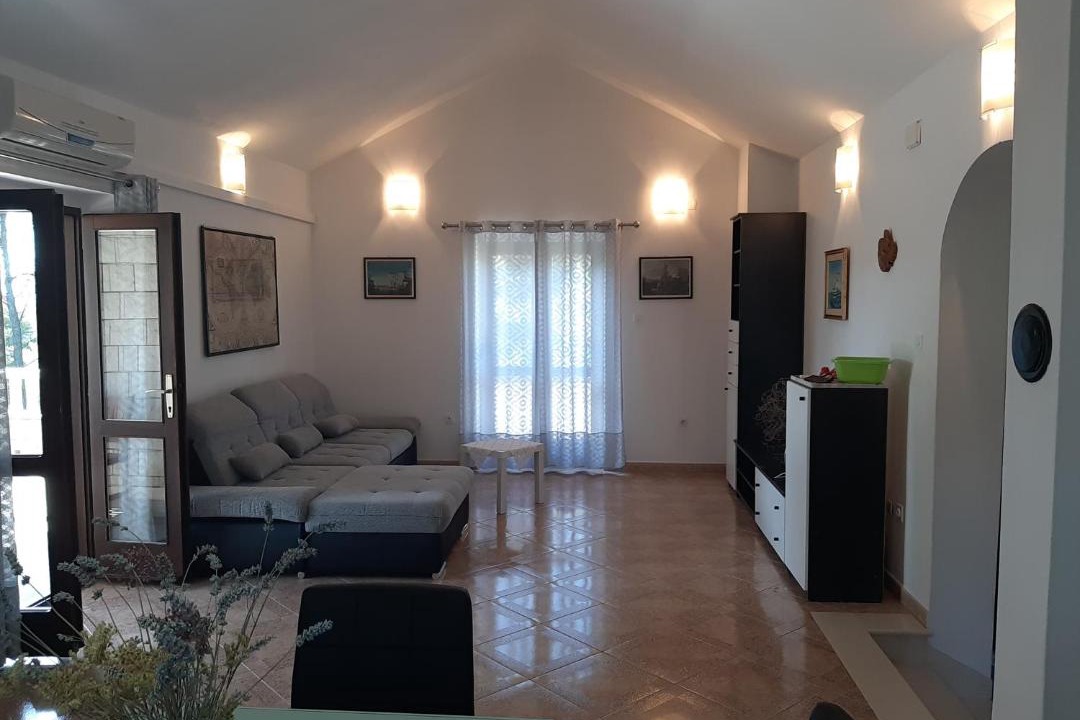 Photo of Livingroom in Mirce