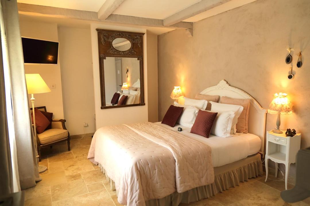 Photo of Bedroom in Lamanon