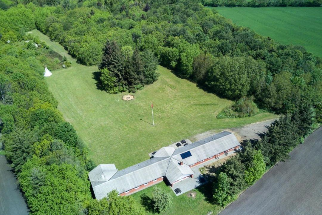 Photo of Others in Avlum