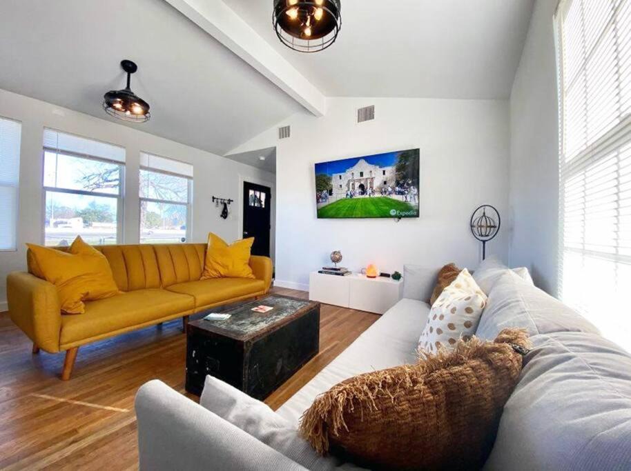 Photo of Livingroom in Southside