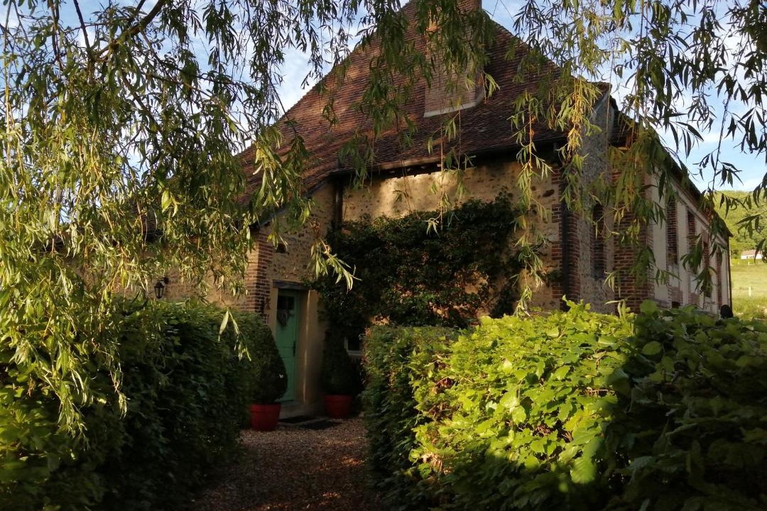 Photo of Others in Maletable