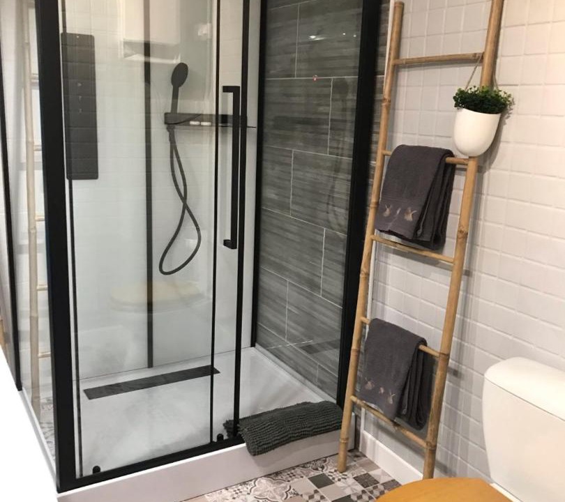 Photo of Bathroom in Etretat