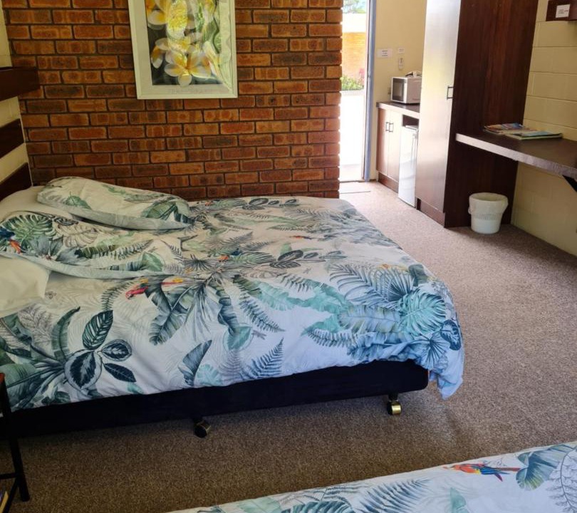 Photo of Others in Toora