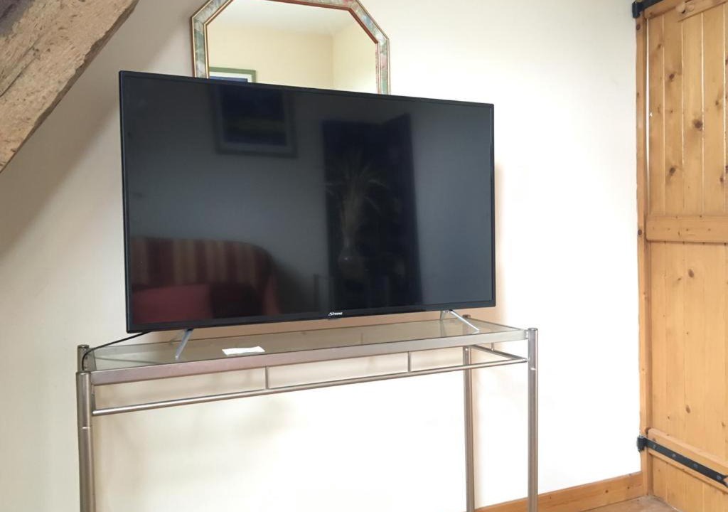 Photo of Others in Sarceaux