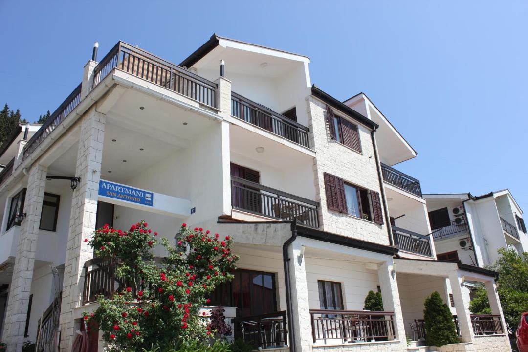 Photo of Others in Ploce