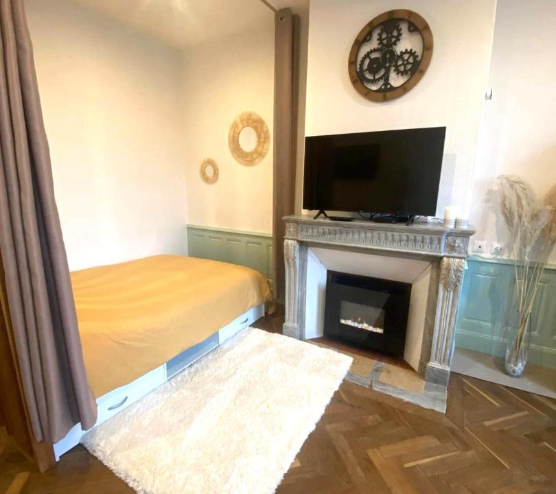 Photo of Others in Albert