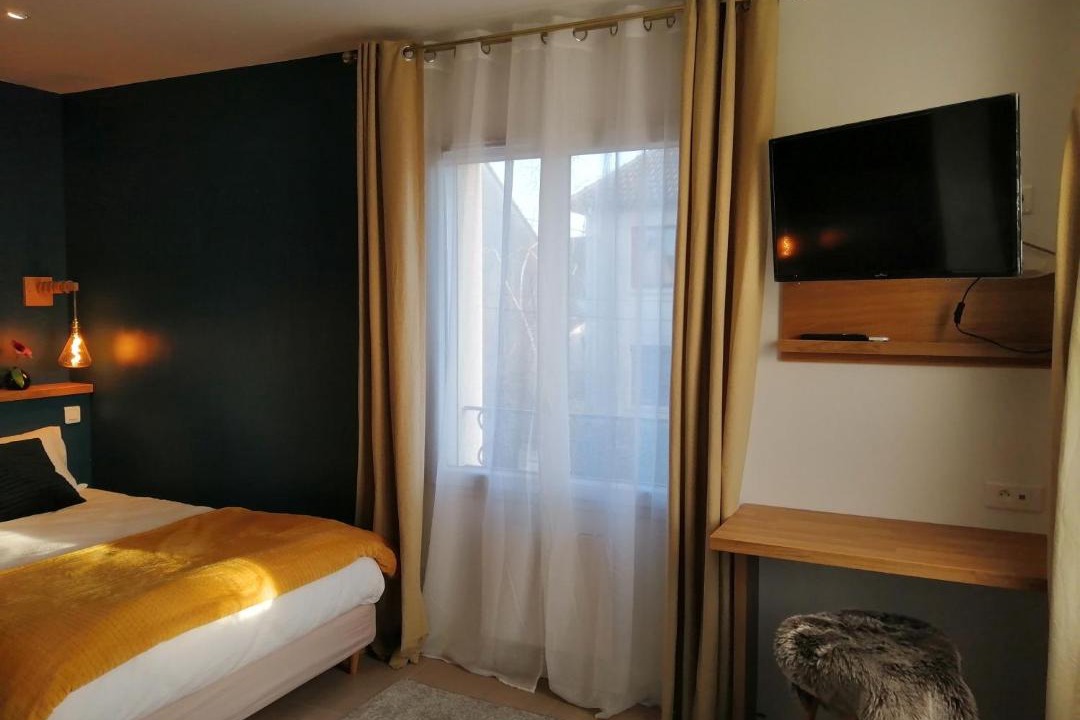 Photo of Others in Clamart