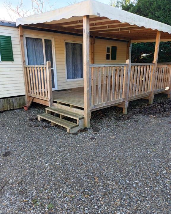Photo of Buildings in Calmont