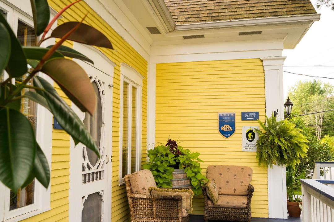 Photo of Patio Balcony in Bolton-Est