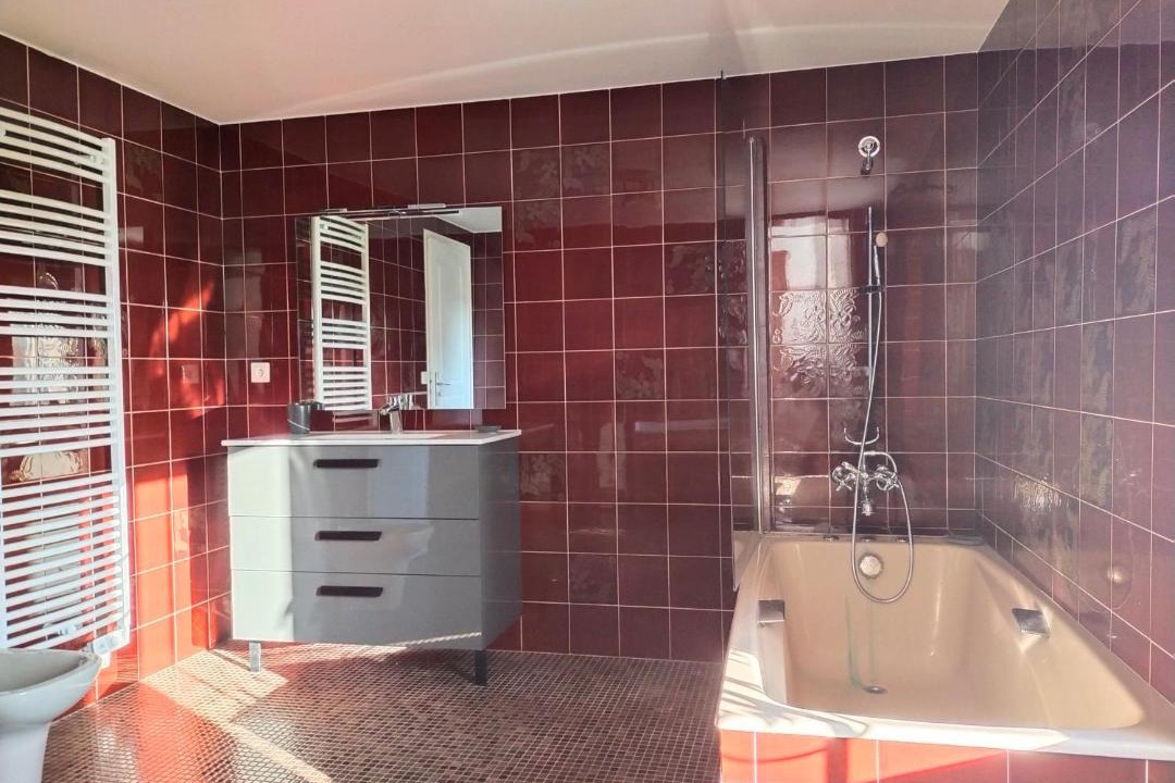 Photo of Others in Lansac