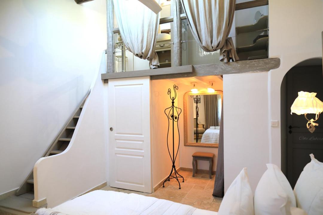 Photo of Others in Lamanon