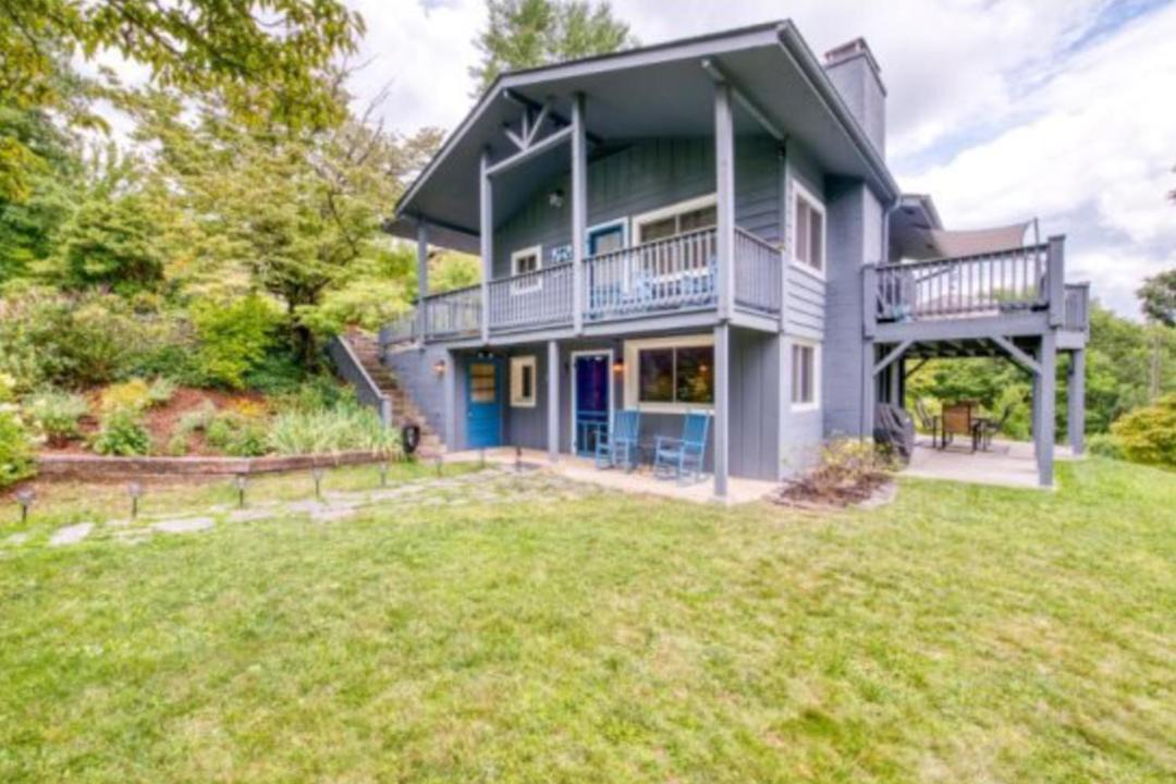 Photo of Buildings in Lake Junaluska