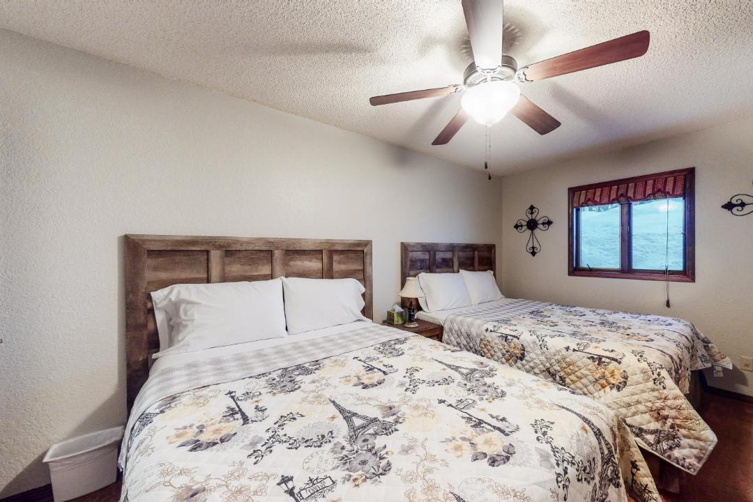 Photo of Bedroom in Columbine Lake