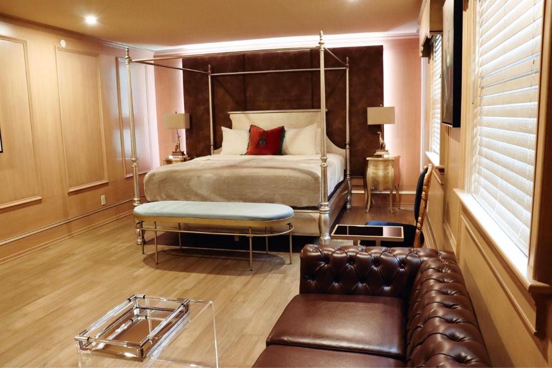 Photo of Others in Buffalo