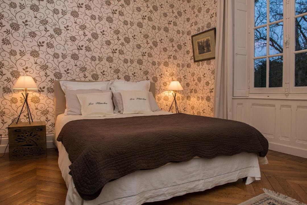 Photo of Others in Cahan