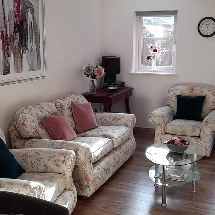 Photo of Livingroom in Tewkesbury