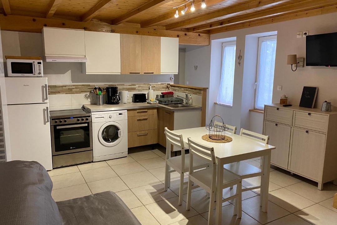 Photo of Kitchen in Chanos-Curson