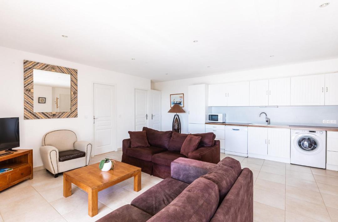 Photo of Livingroom in Cavaliere Beach