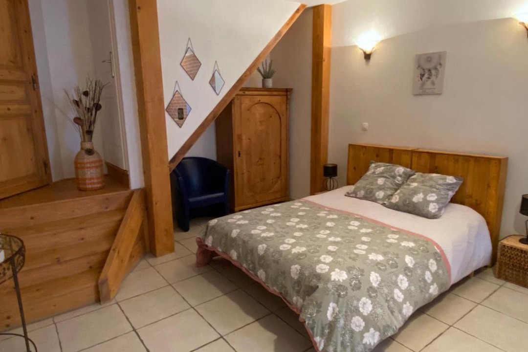Photo of Bedroom in Chanos-Curson