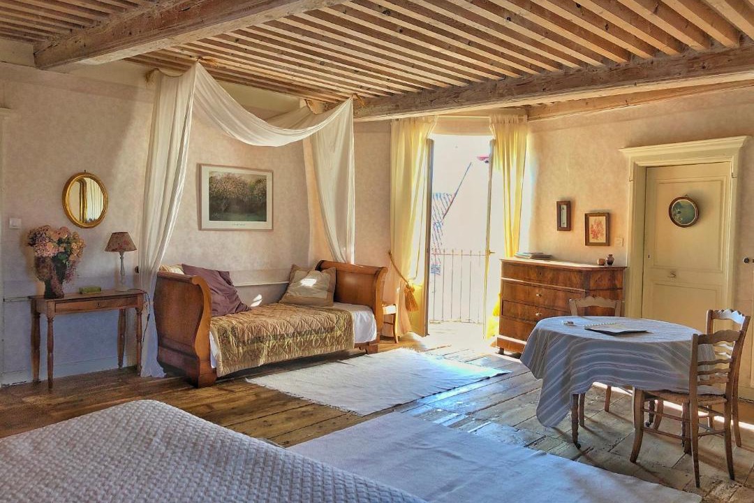 Photo of Livingroom in Chadeleuf
