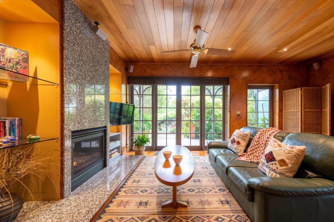 Photo of Others in Rhyll