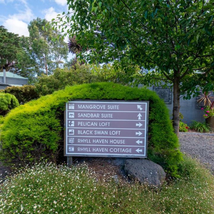 Photo of Others in Rhyll