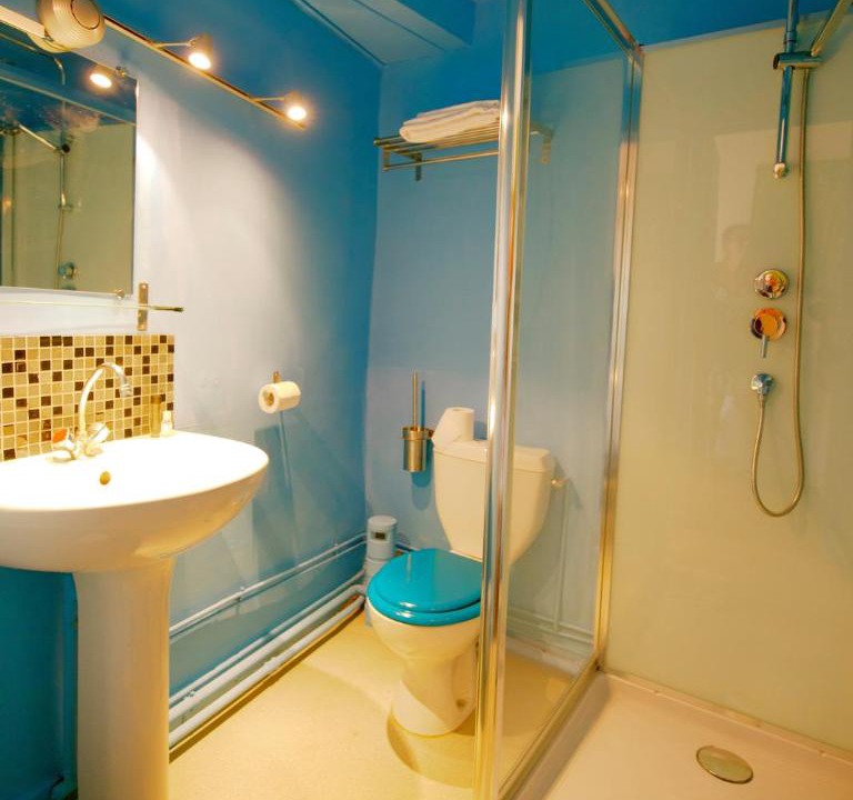 Photo of Bathroom in Vezelay