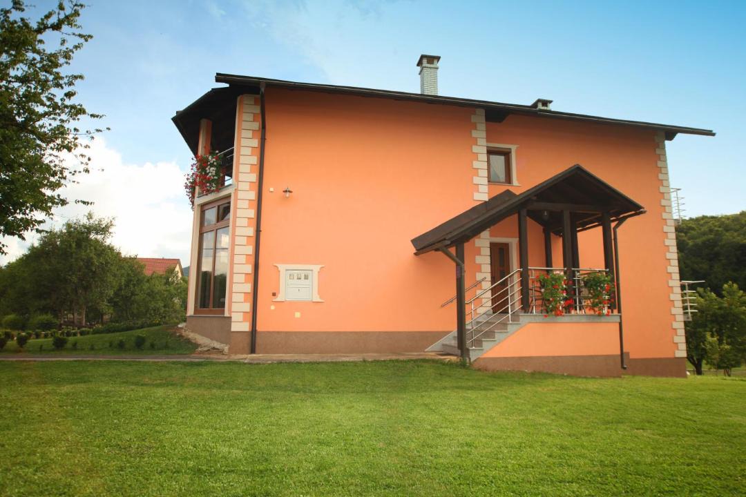Photo of Buildings in Otocac