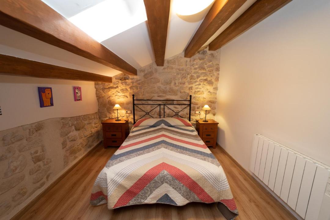 Photo of Bedroom in Bot