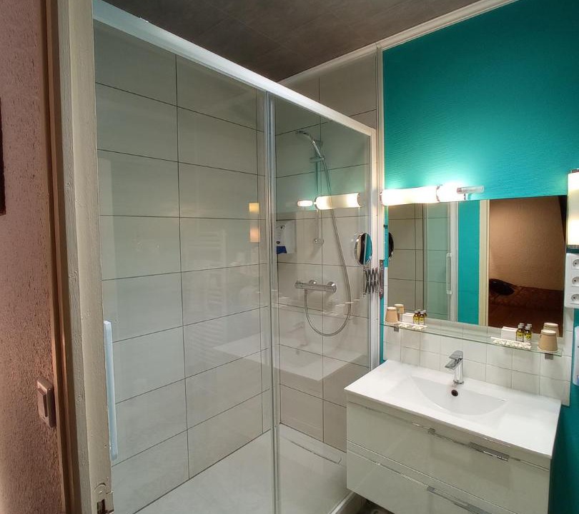 Photo of Bathroom in Montmarault