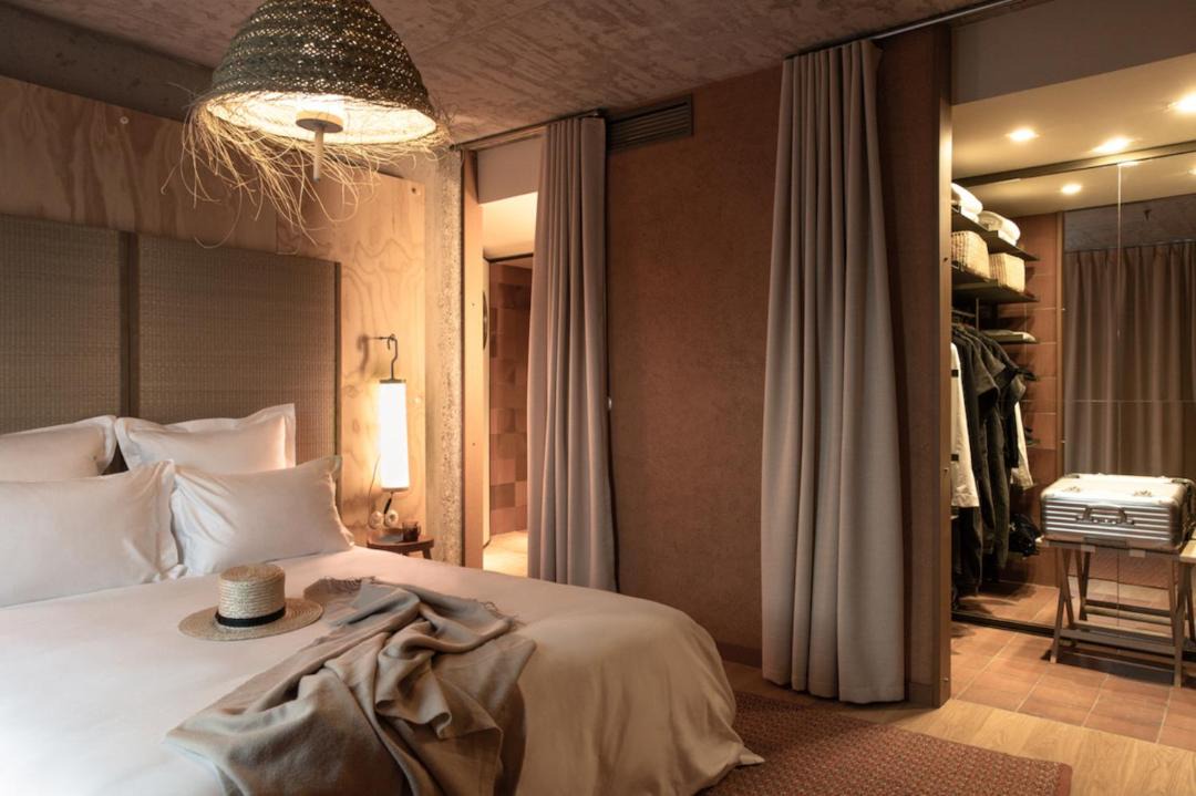 Photo of Bedroom in Les Puces de Saint-Ouen