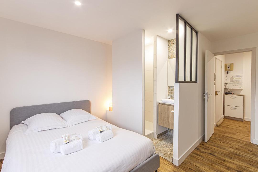 Photo of Bedroom in Laval