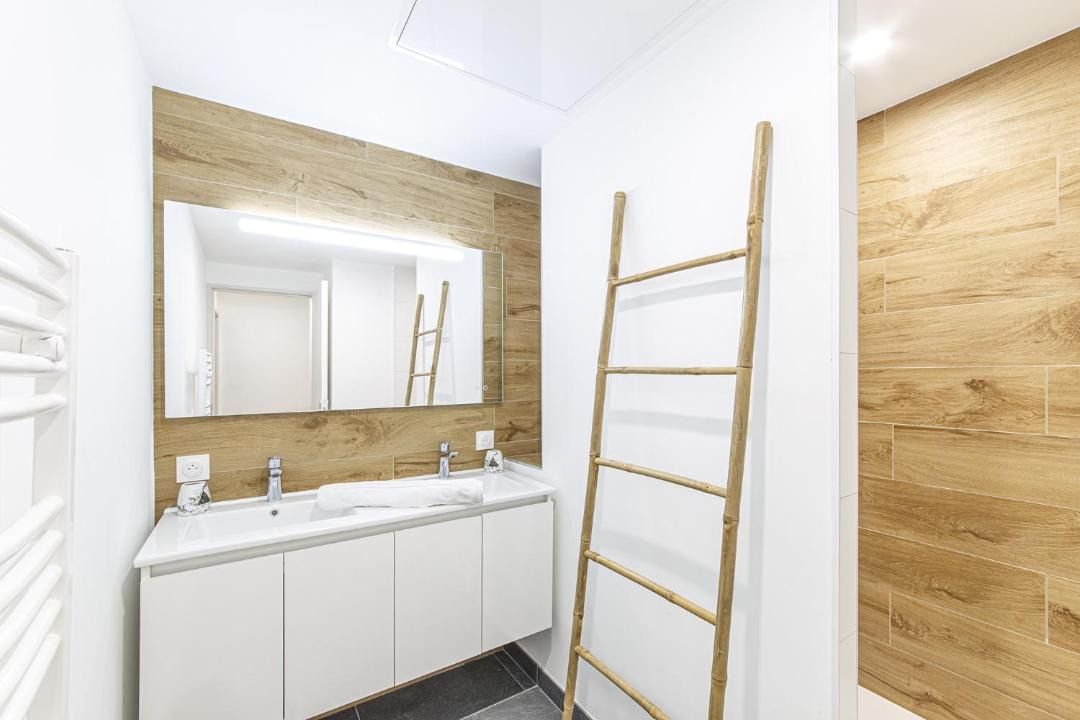 Photo of Bathroom in Laval