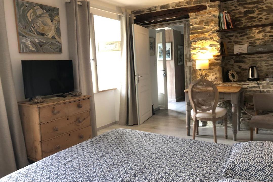 Photo of Others in Chein-Dessus