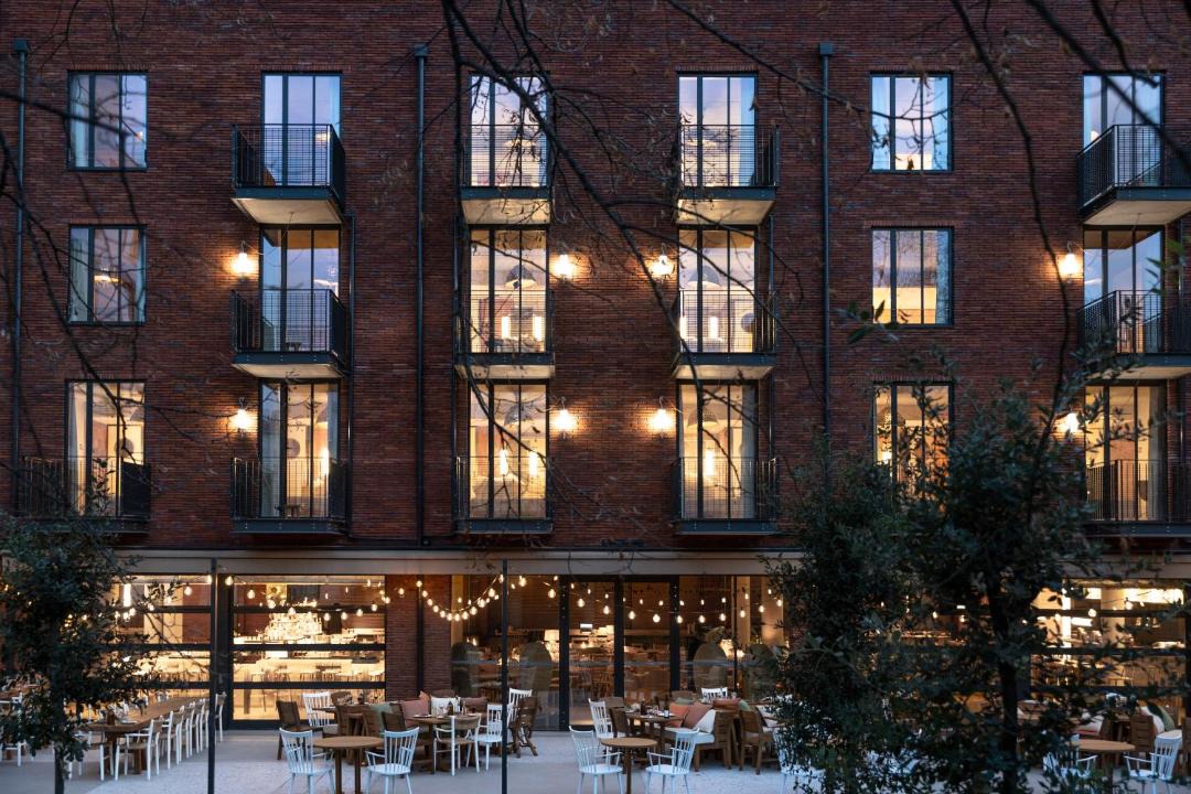 Photo of Others in Les Puces de Saint-Ouen