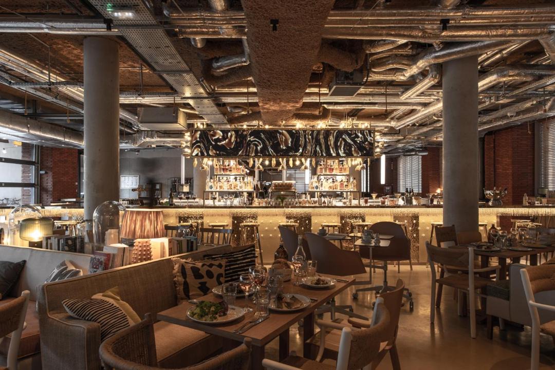 Photo of Others in Les Puces de Saint-Ouen