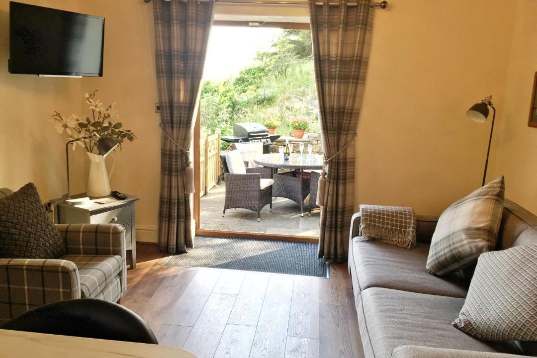 Photo of Others in Saddleworth