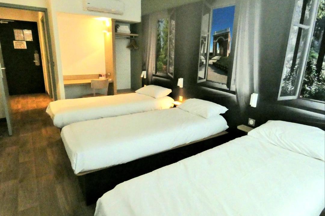 Photo of Bedroom in Proville