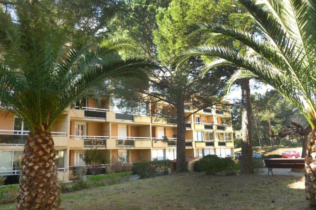 Photo of Buildings in La Faviere