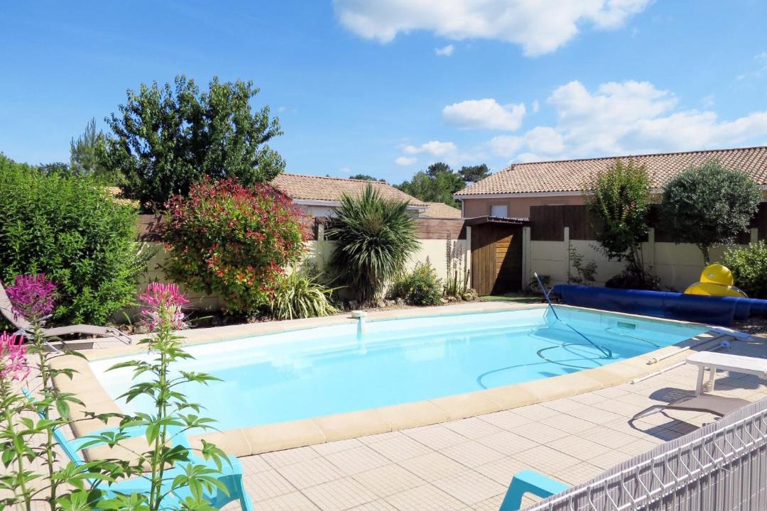 Photo of Others in Cissac-Medoc