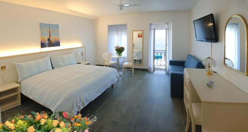 Photo of Bedroom in Villeneuve